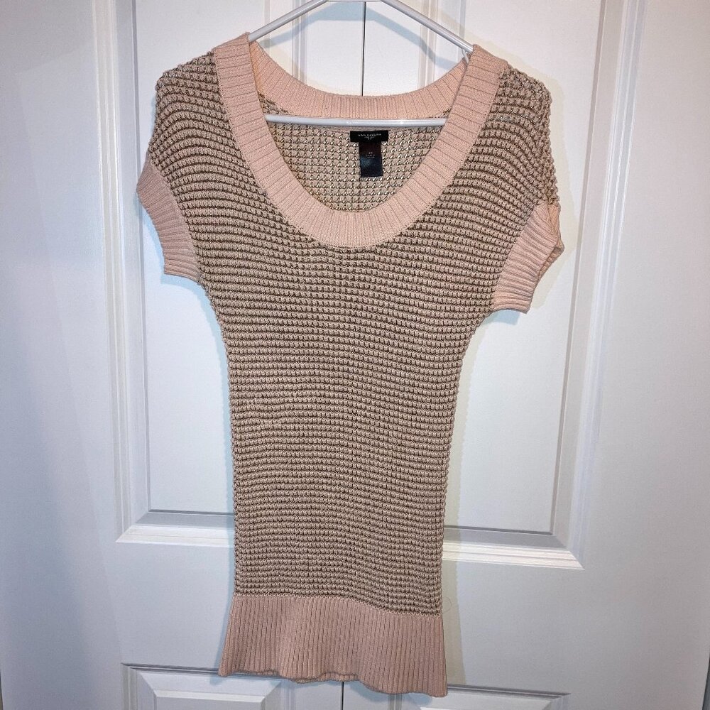 #134 Ann Taylor Pink Gold Thread Knit Top, Size XS
